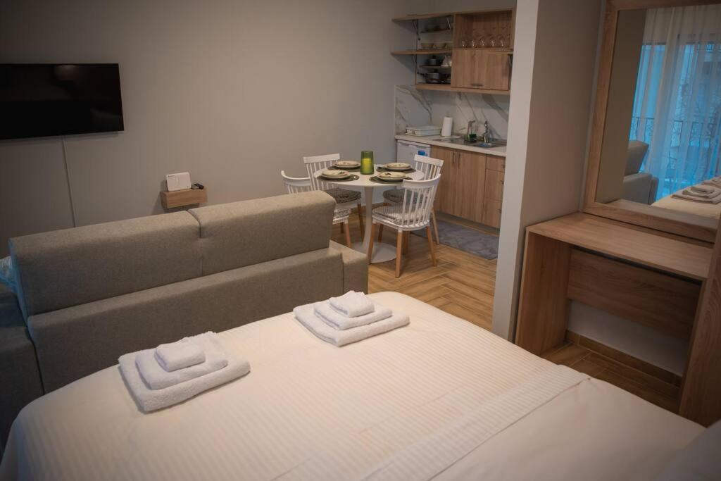 Irresistable Studio In The Heart Of Ксанти Экстерьер фото